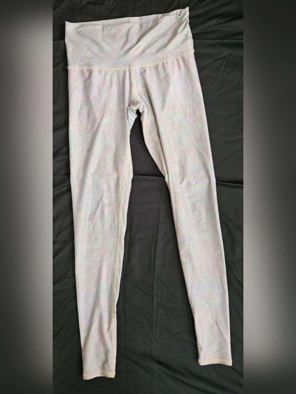 teeki White Snake Opal Hot Yoga Leggings Small